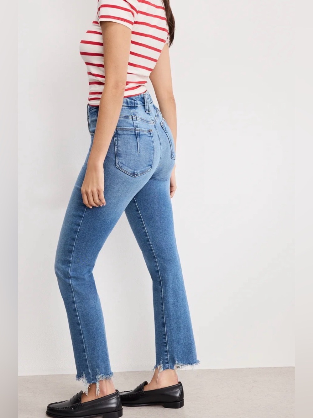 Good American good legs, ankle length,  straight leg jeans, size 15 with raw hem